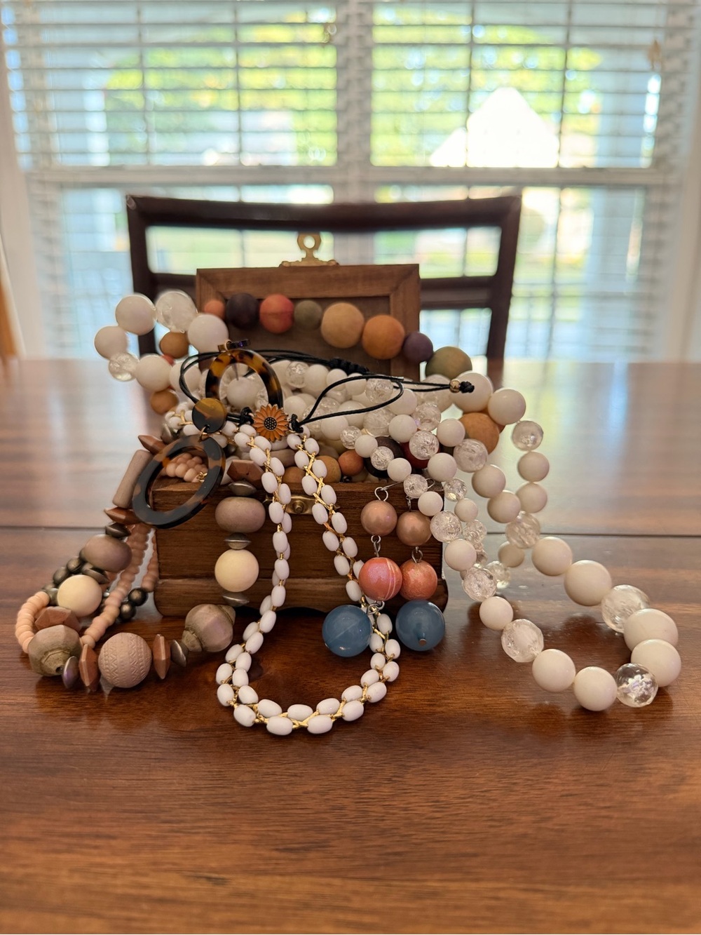 Wooden Trinket Box with 9 pc Lot of Vintage Jewelry